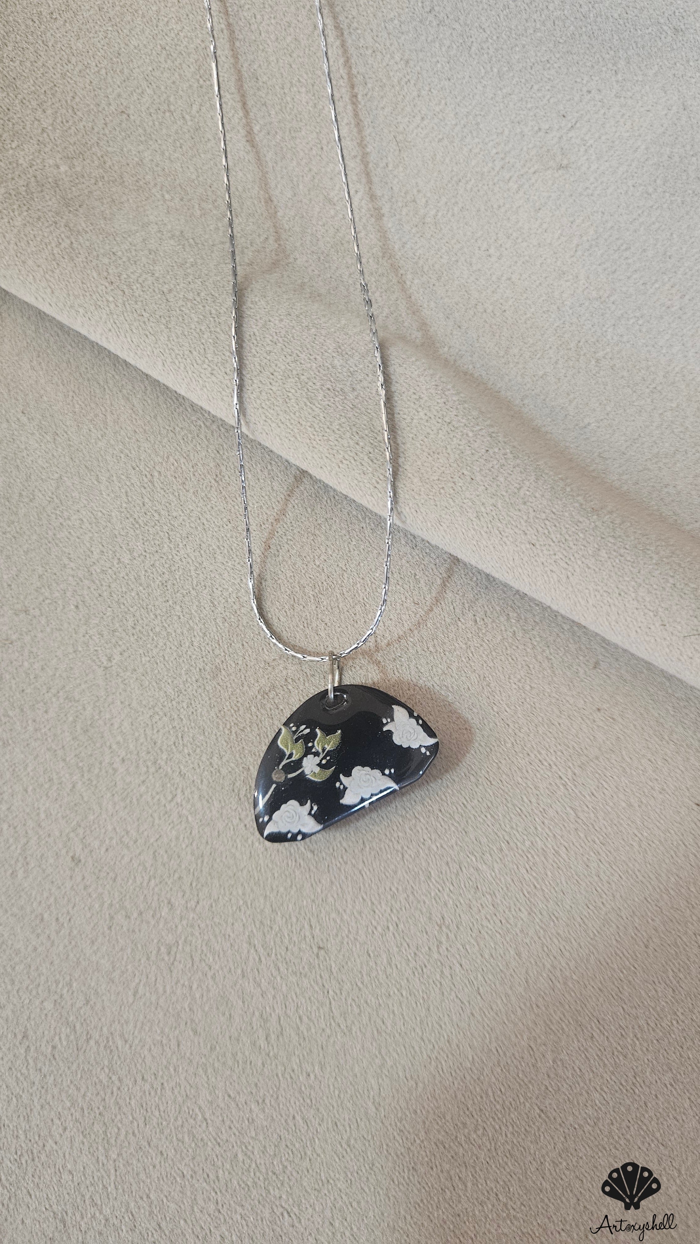 Floral Wave Resin Pendant