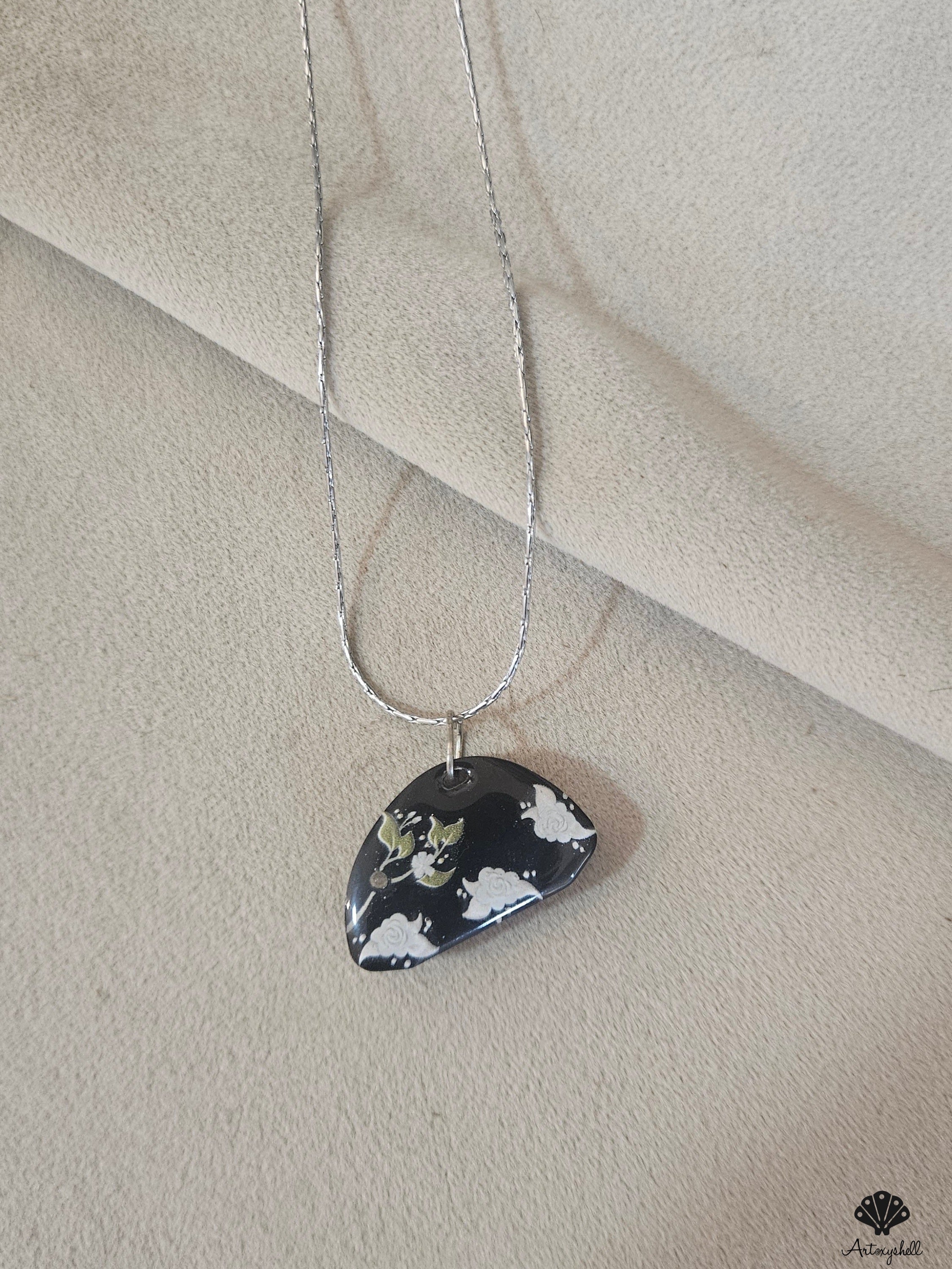 Floral Wave Resin Pendant