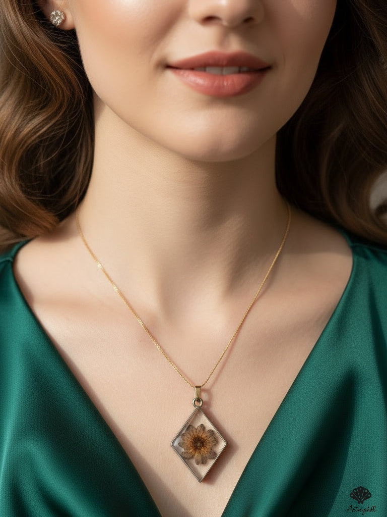 Floral pandant Chain