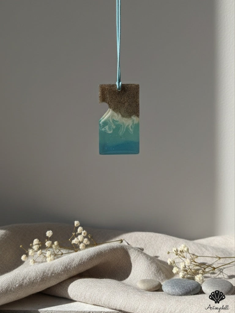 Coastal Horizon Geometric Resin Necklace | Lightweight