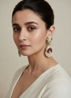 Pressed Flower Zirconia Earrings – Beige Oval Resin Drops